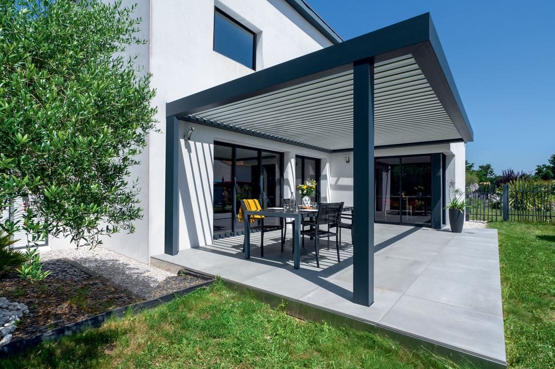 Pergola bioclimatique : Avantages et Inconvénients cachés